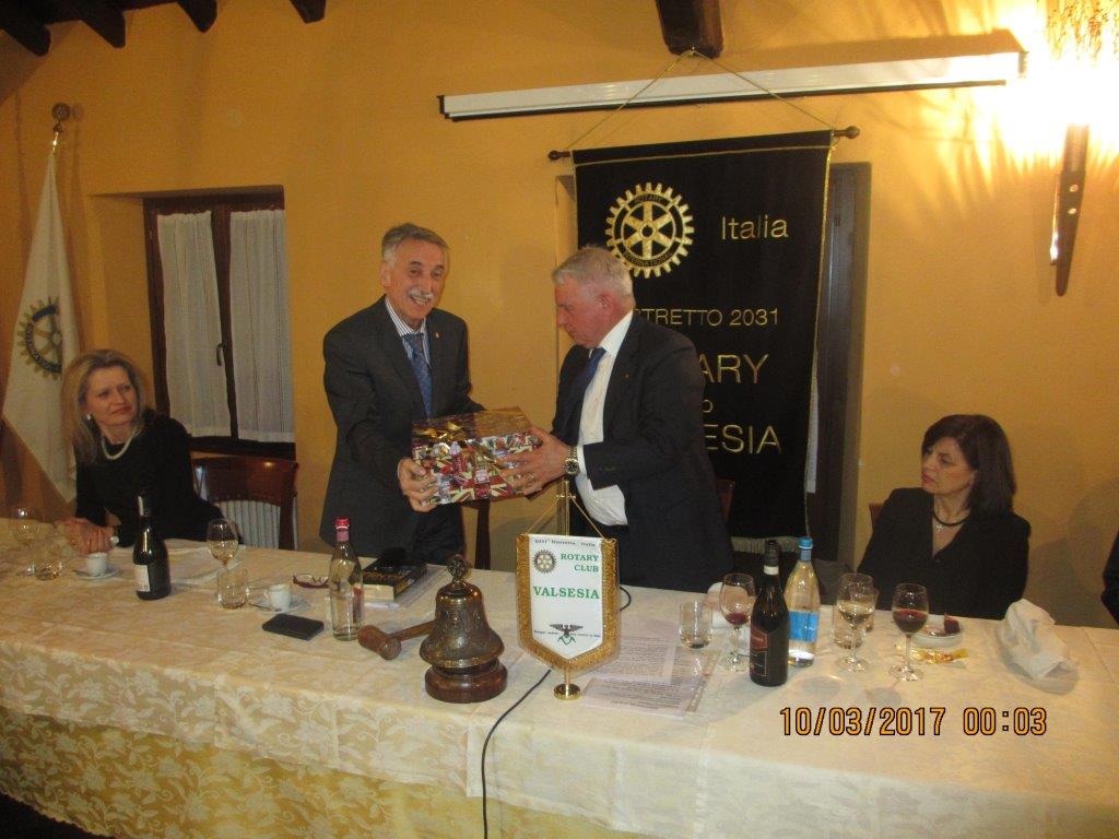 Valsesia: al Rotary Club ospite il giornalista MAURIZIO DE PAOLI