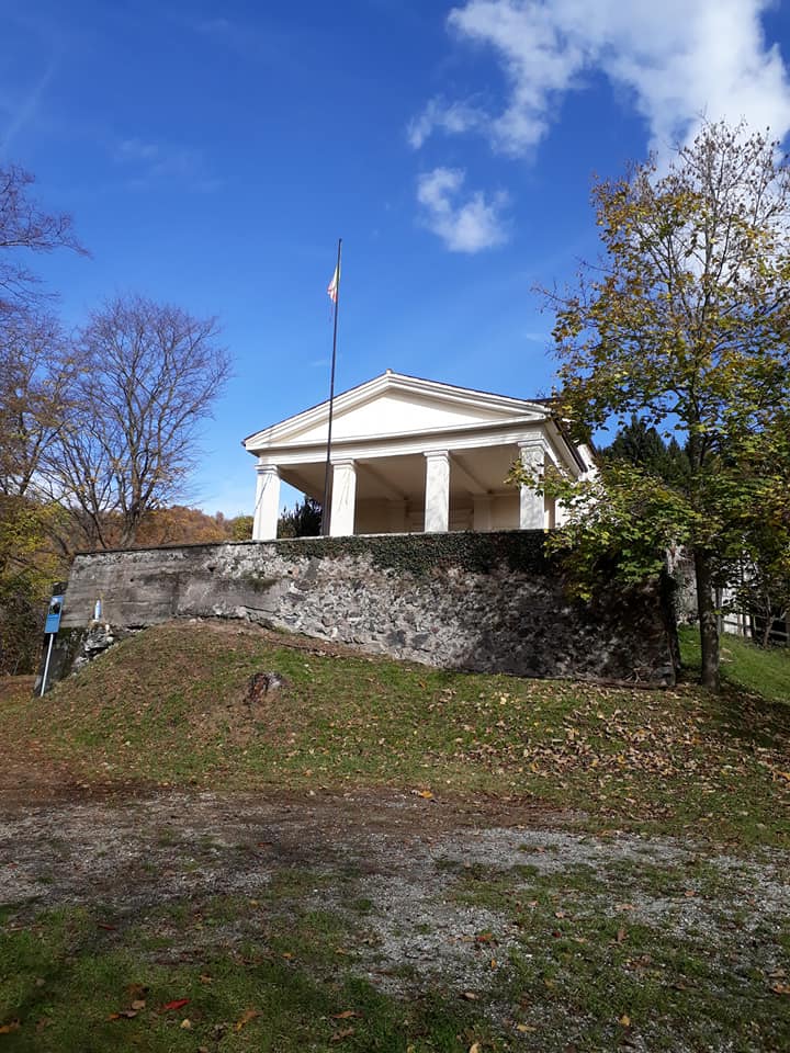 “Ritratto” della Vecchia Chiesa del Sacro Monte, a Preseglie (BS)