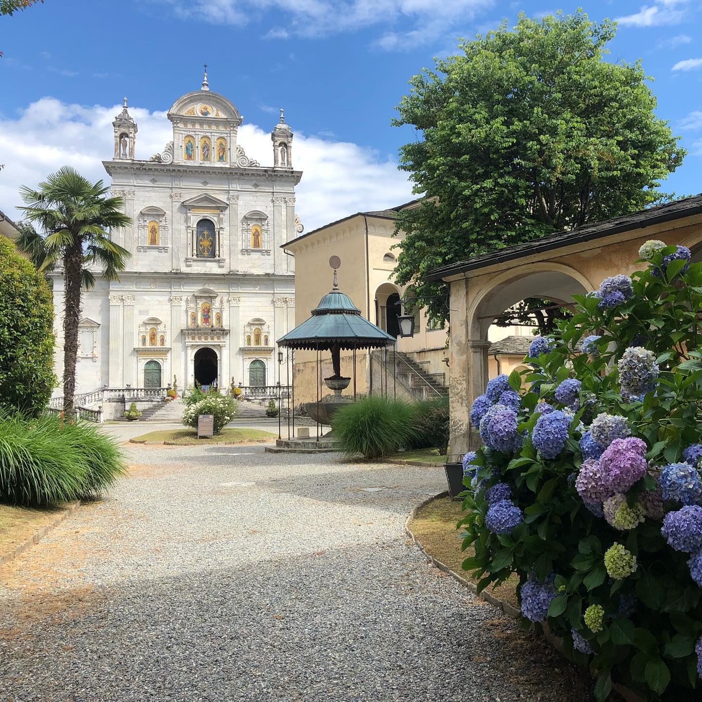 Ieri, 29 Dicembre 2020, il Sacro Monte di Varallo è stato protagonista su Canale 5 nel programma “Viaggio nella grande Bellezza”.Qui vi riproponiamo il video!